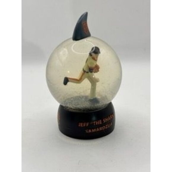 2017‎ Jeff Samardzija Shark Snow Globe San Francisco Giants Collectible - Picture 1 of 7
